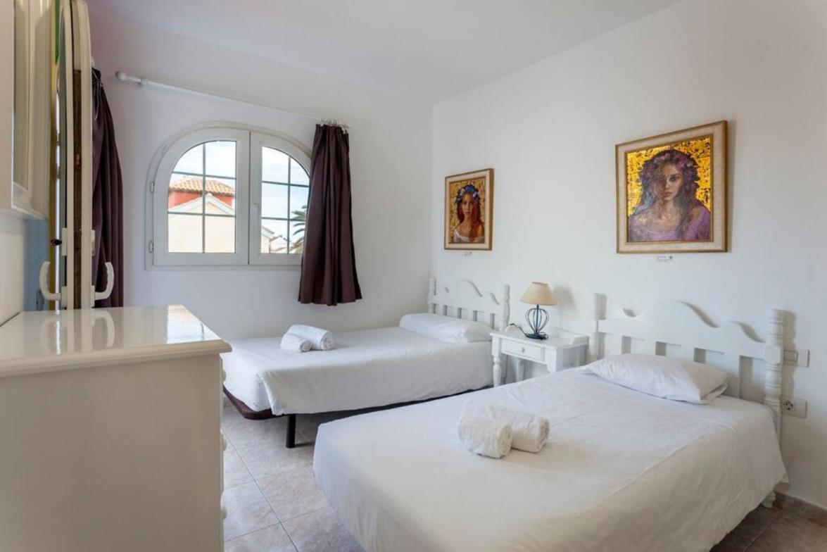 Coralejo Beach Villa Agua With Private Pool, Bbq & Fast Wifi By Amazzzing Travel Corralejo Exterior photo